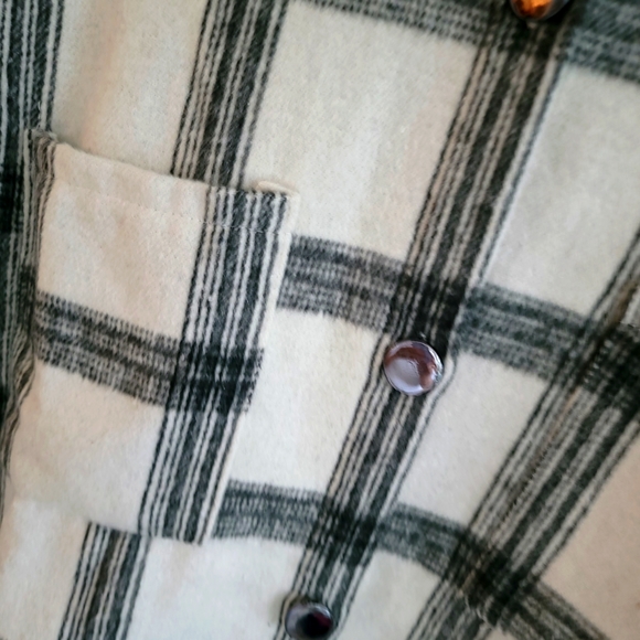 New Plaid Black and Off White Shacket - Picture 7 of 9